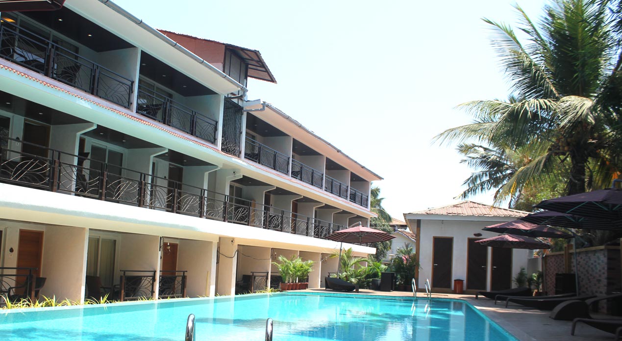 The_Ocean_Park_Resort_pool_day_view